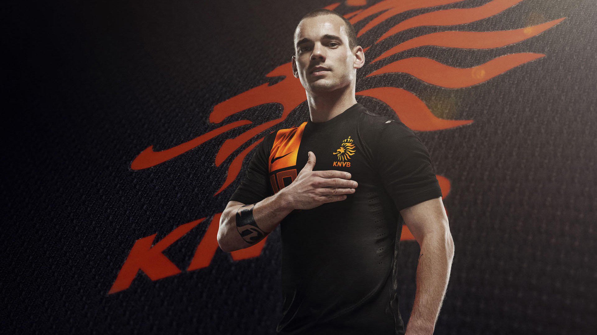 曼联边后卫助攻频繁拉开宽度,曼联史上十大最强边后卫